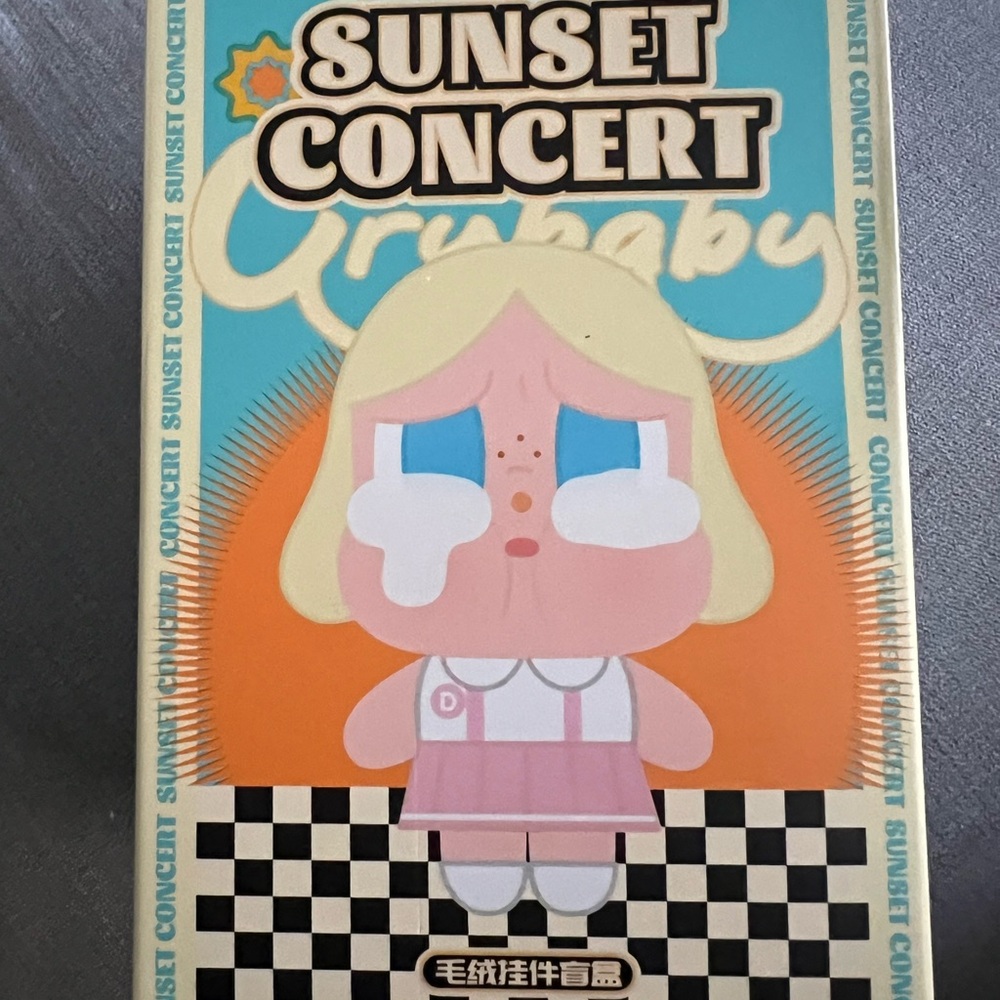 Sunset Concert Crybaby Doll - POP MART AUTHENTIC